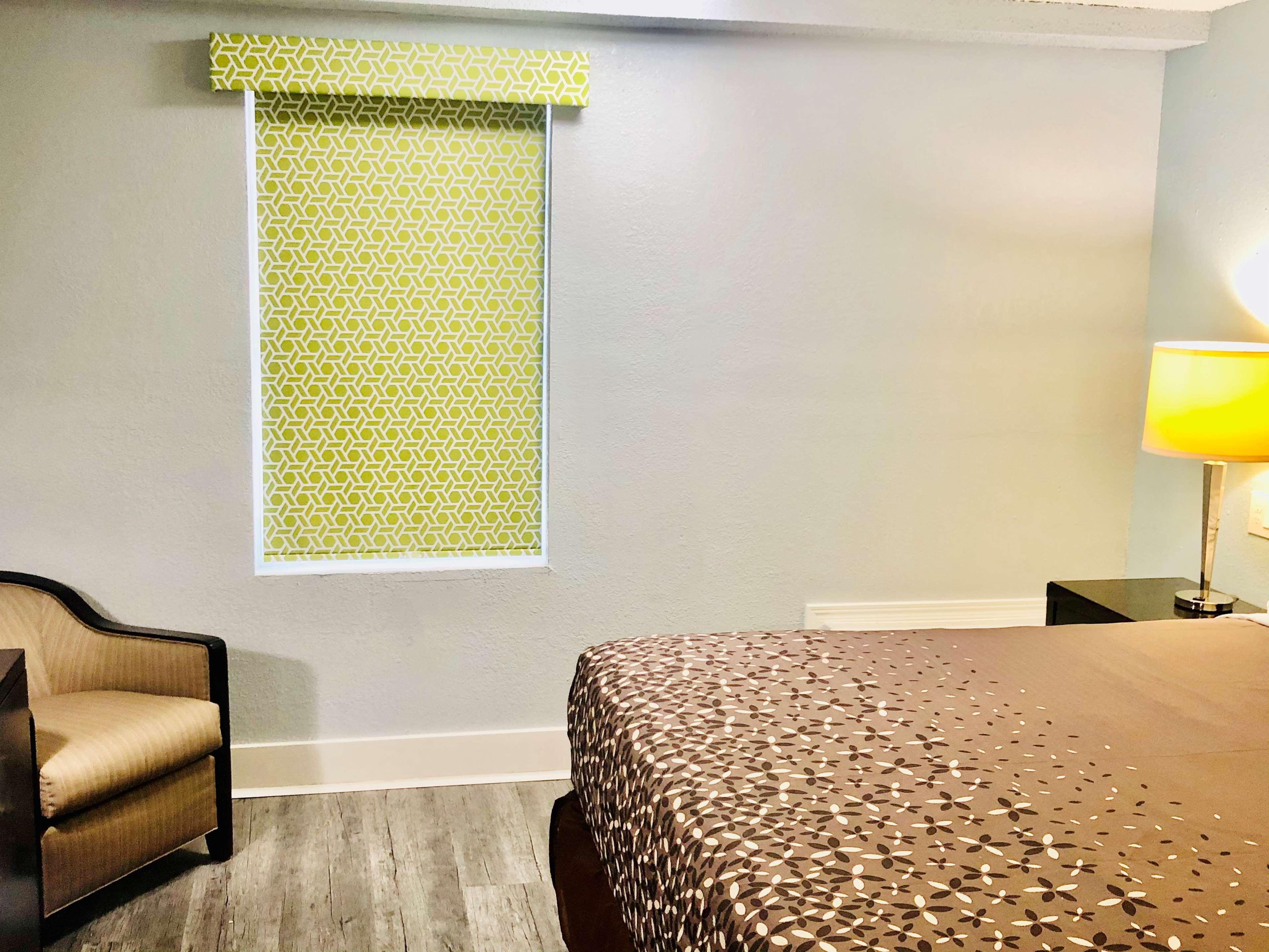Montgomery Inn & Suites Экстерьер фото