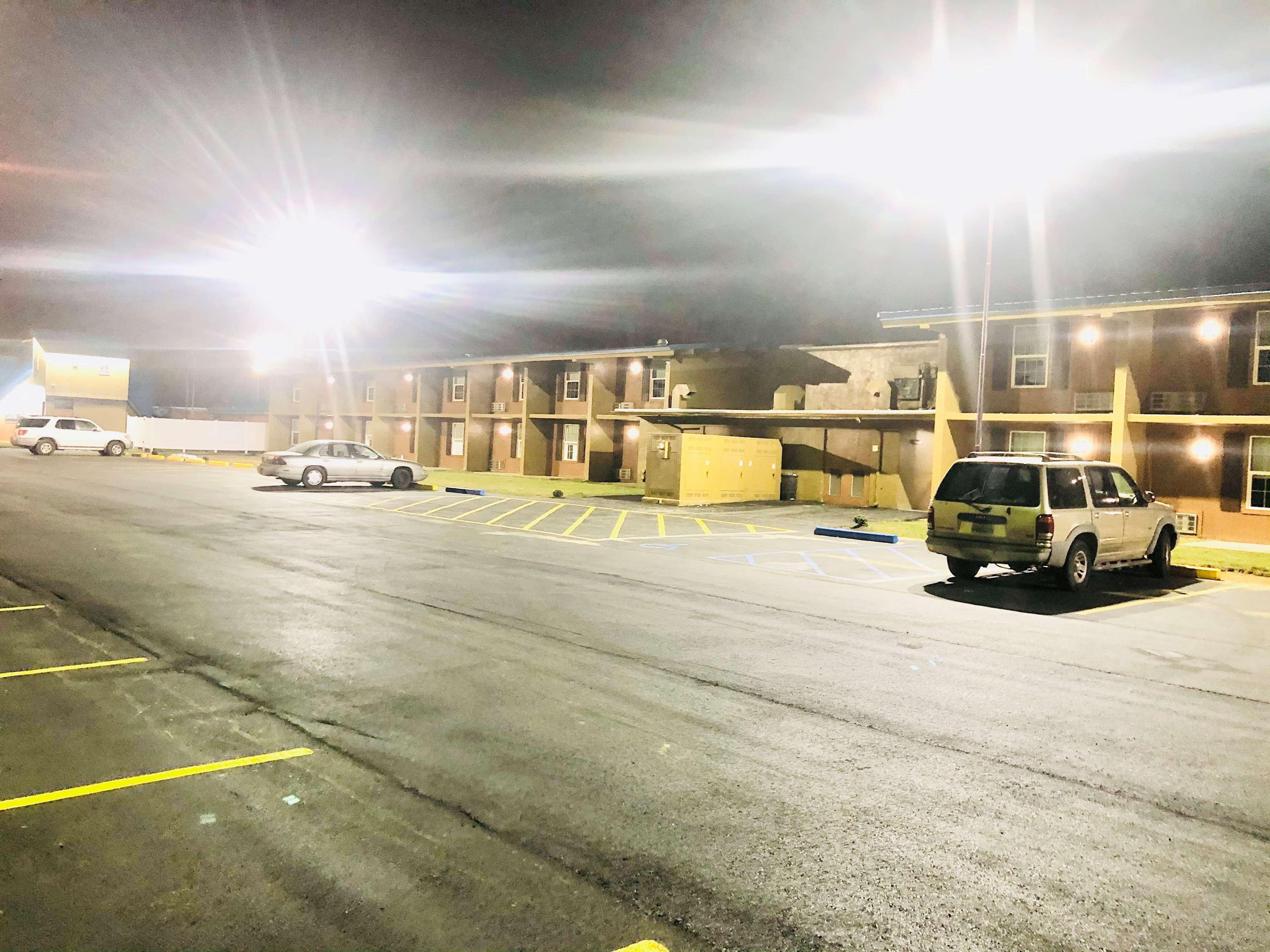 Montgomery Inn & Suites Экстерьер фото